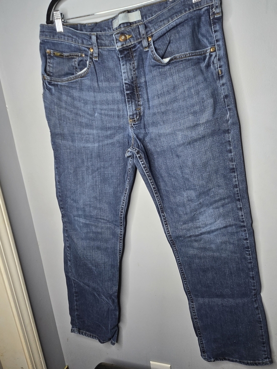 Lee Other - Lee Premium Classic Fit Jeans Men 36x32 Medium Wash Straight Leg Stretch Denim